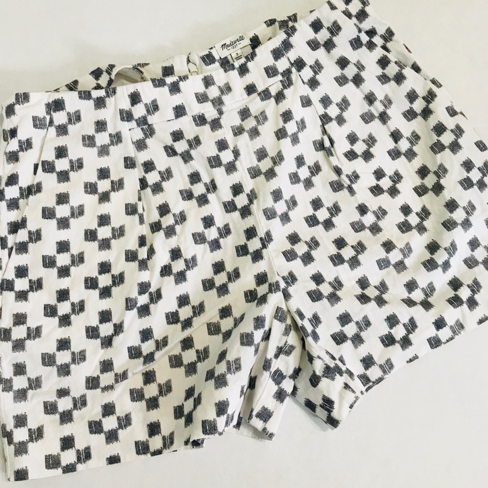 Madewell trouser shorts black white size 2